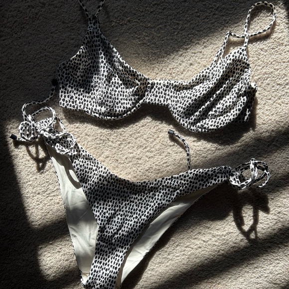 Tavik Bikini - Picture 2 of 8